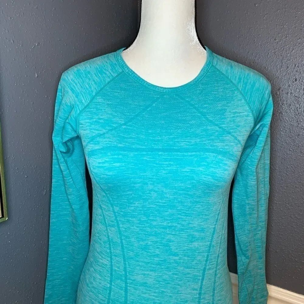 Ivivva Fly Tech Long Sleeve top - Picture 2 of 5